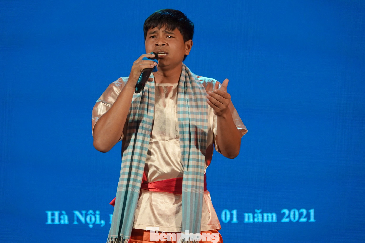 Học viên quân sự Lào và Campuchia thi tài Olympic tiếng Việt ảnh 8