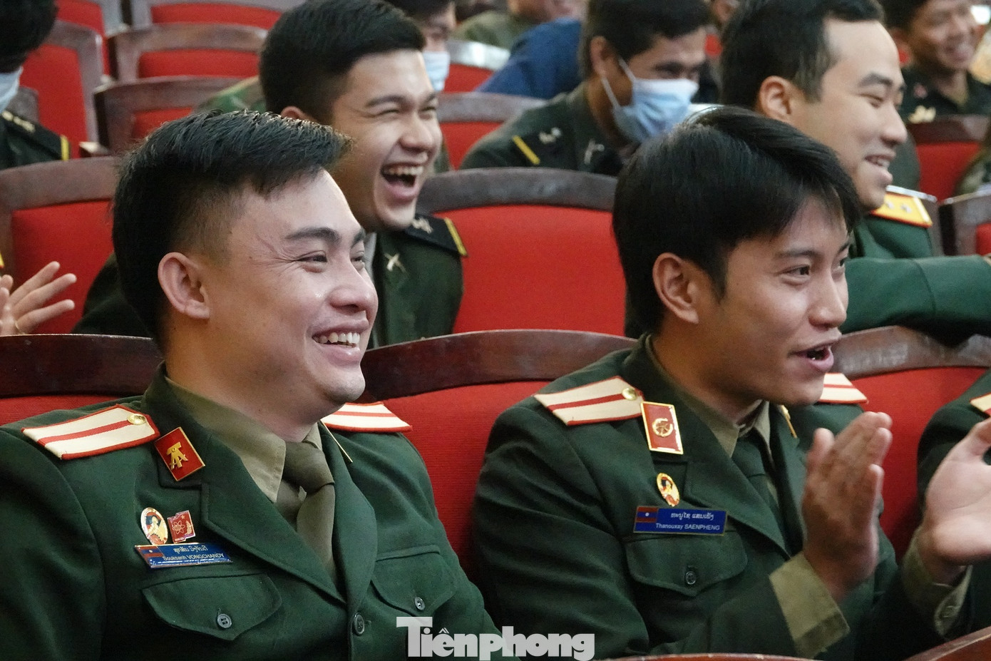 Học viên quân sự Lào và Campuchia thi tài Olympic tiếng Việt ảnh 7