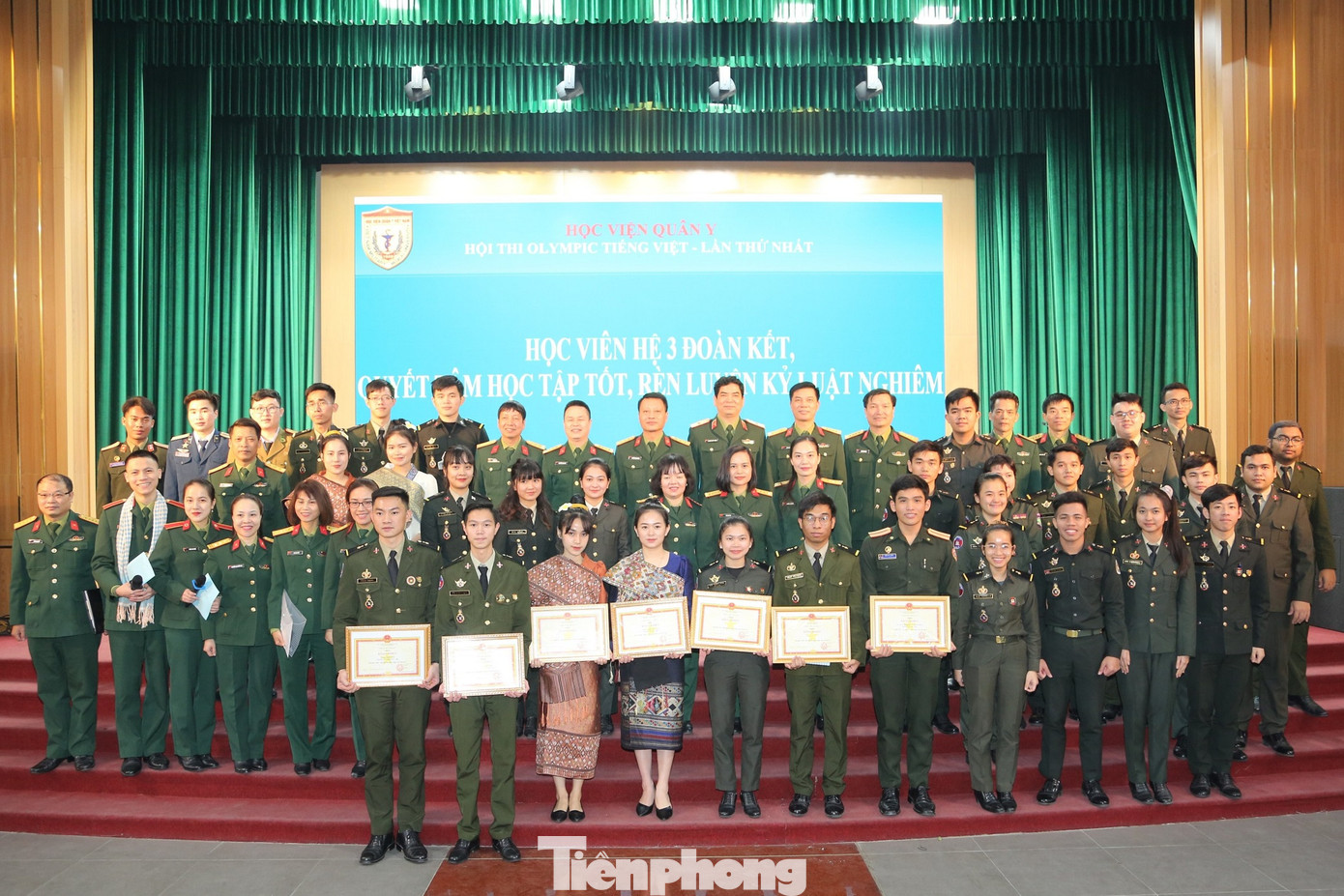 Học viên quân sự Lào và Campuchia thi tài Olympic tiếng Việt ảnh 11