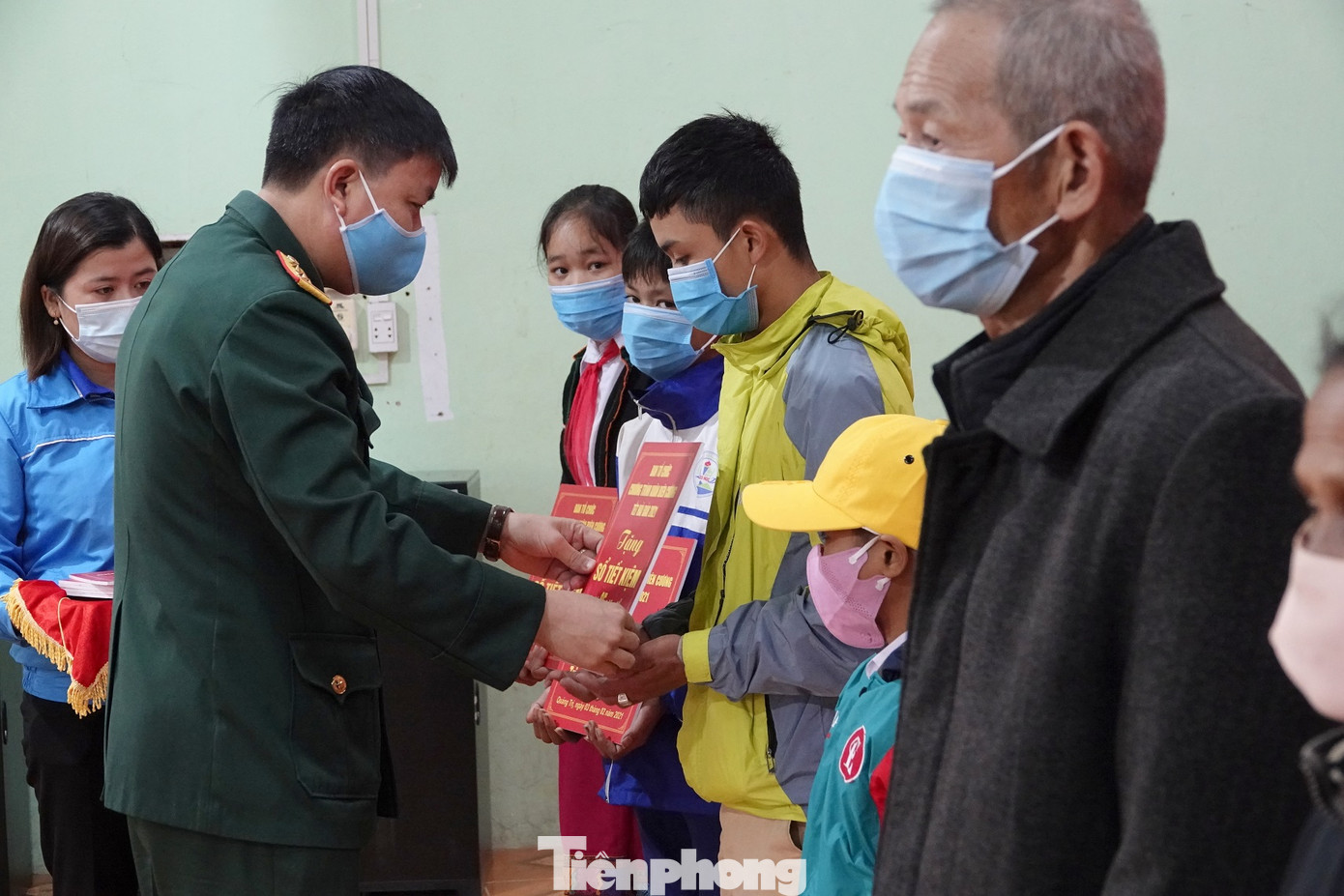 Xuân biên giới thắm tình quân dân ảnh 6