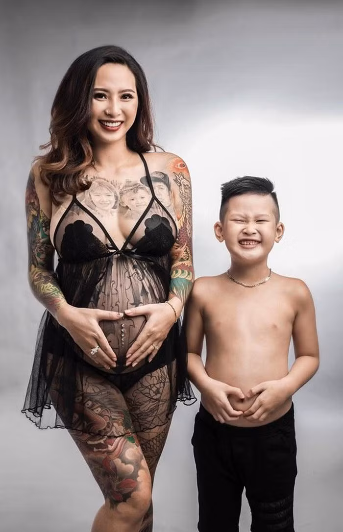 Cô gái Vĩnh Phúc xăm hình cả gia đình lên ngực gây tranh cãi ảnh 3