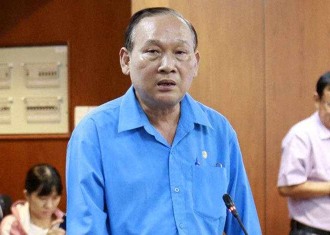 Vụ cây đổ khiến học sinh tử vong: Kiểm tra và xử lý cây phượng còn lại trong trường ảnh 2