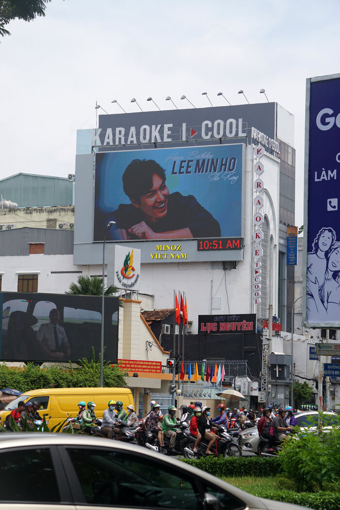 FC tại Việt Nam chi hơn 150 triệu đồng thuê bảng LED chúc mừng sinh nhật Lee Min Ho ảnh 1