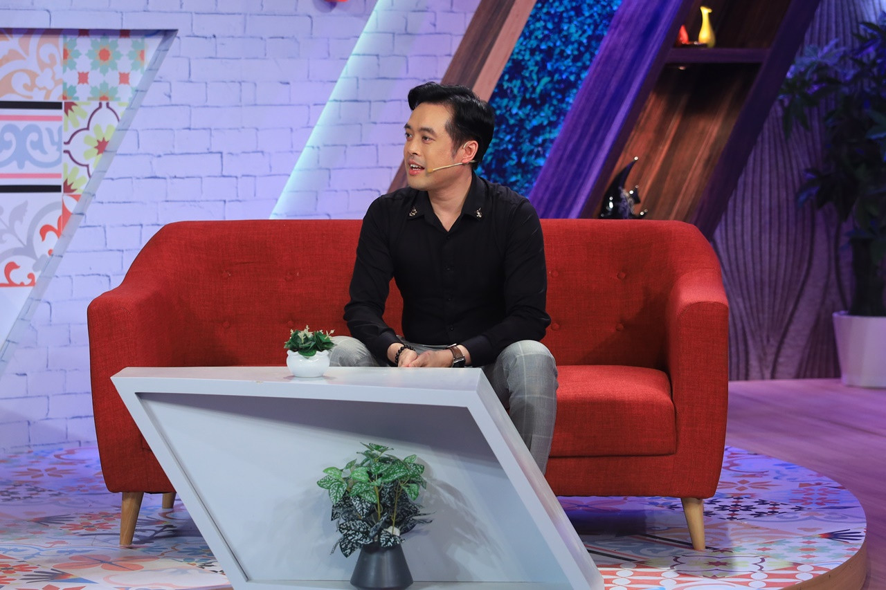 Vợ hotgirl kém 13 tuổi 'nói xấu' Dương Khắc Linh trên sóng truyền hình ảnh 5