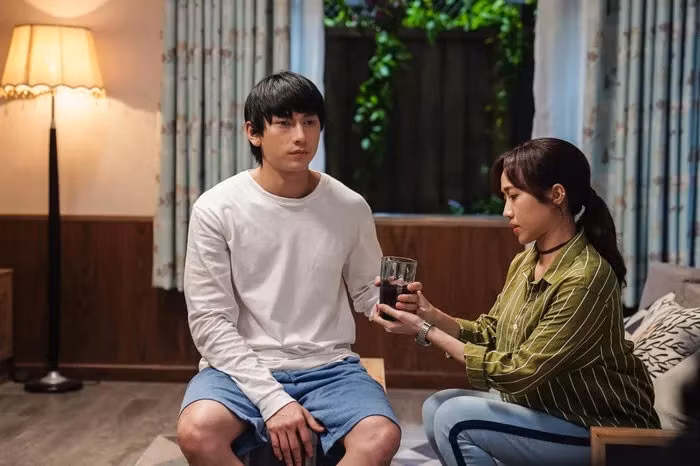 Isaac nhận giải Cánh Diều Vàng cho vai diễn chàng trai mù trong “Anh trai yêu quái“ ảnh 2