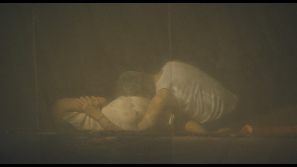 Đồng Lan lần đầu tiết lộ cú sốc tinh thần sau cái chết của bạn diễn chung MV ảnh 5