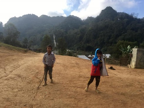 Hành trình gieo chữ giữa núi rừng của thầy cô giáo Điện Biên ảnh 15