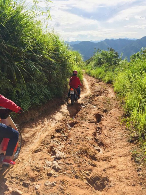 Hành trình gieo chữ giữa núi rừng của thầy cô giáo Điện Biên ảnh 8