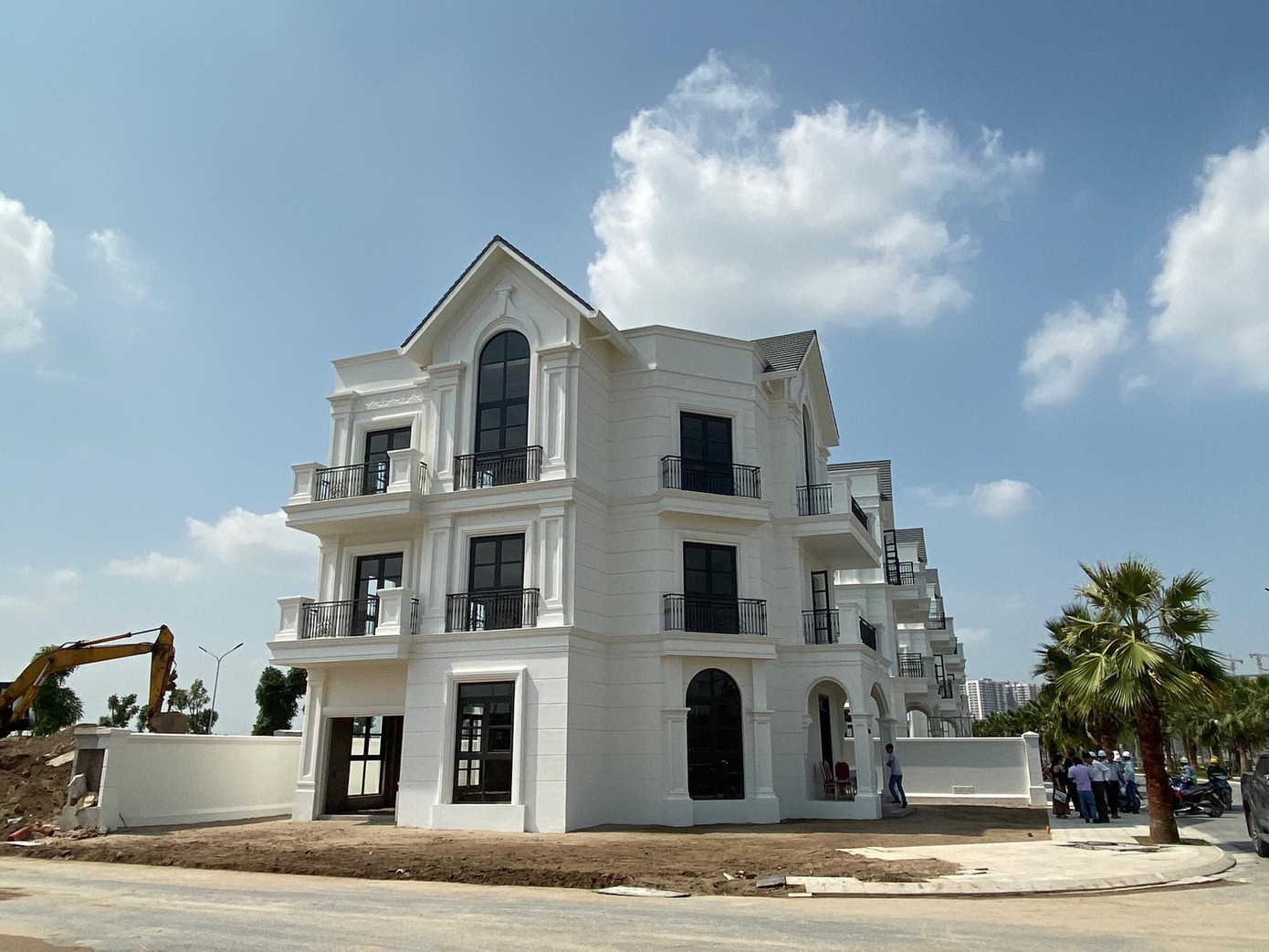 Vinhomes Ocean Park thay da đổi thịt sau 1 năm ra mắt ảnh 1