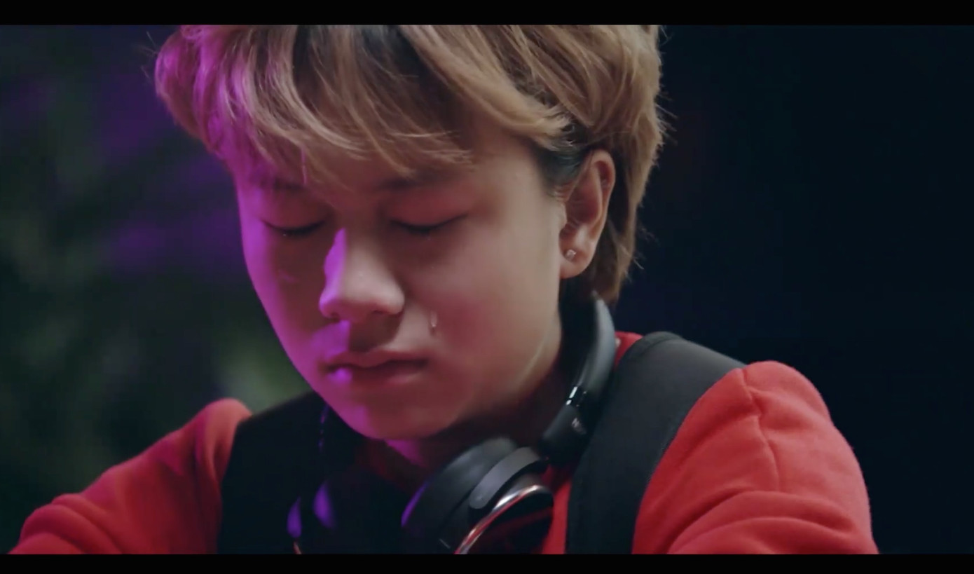 Fans cùng cười, khóc với Ánh Dương và bố Sơn 'Về nhà đi con' trong phim ngắn mới ảnh 3