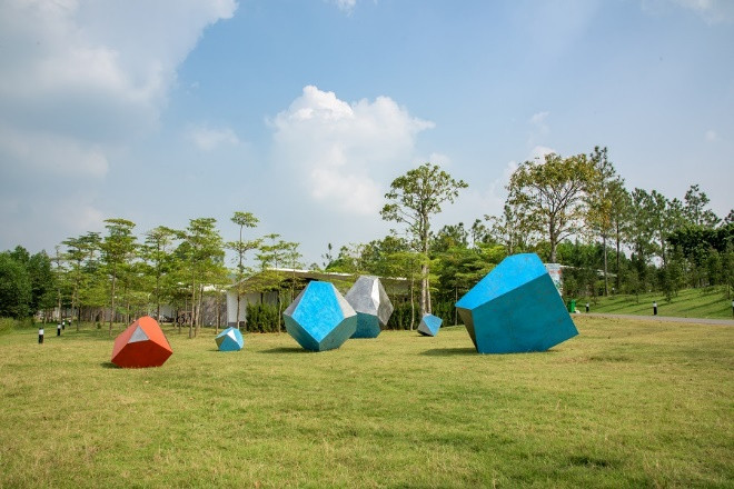 Đoàn nghệ sĩ châu Á ngỡ ngàng với Triển lãm nghệ thuật độc đáo tại Đại Lải ảnh 5