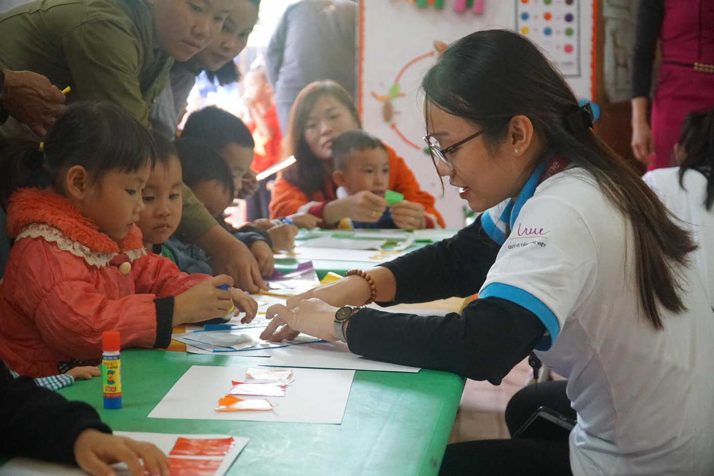 Hành trình chia sẻ trách nhiệm với cộng đồng và trẻ em nghèo Sơn La ảnh 2