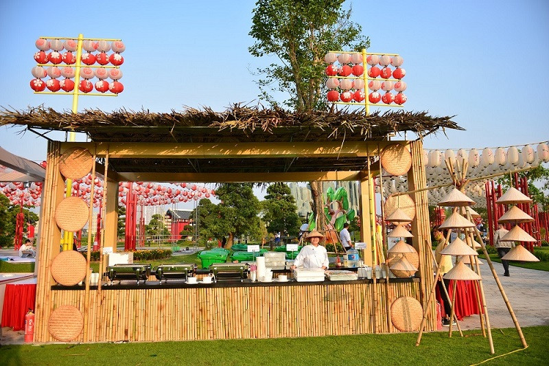 Cuối tuần náo nhiệt tại trung tâm mới phía Tây Hà thành ảnh 2