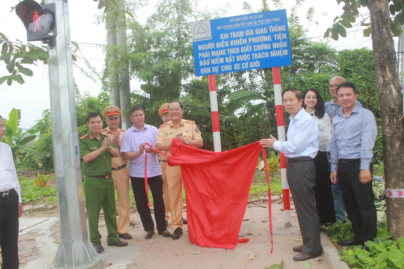 Doanh nghiệp chi 120 tỉ đồng giúp giảm thiểu tai nạn giao thông ảnh 2