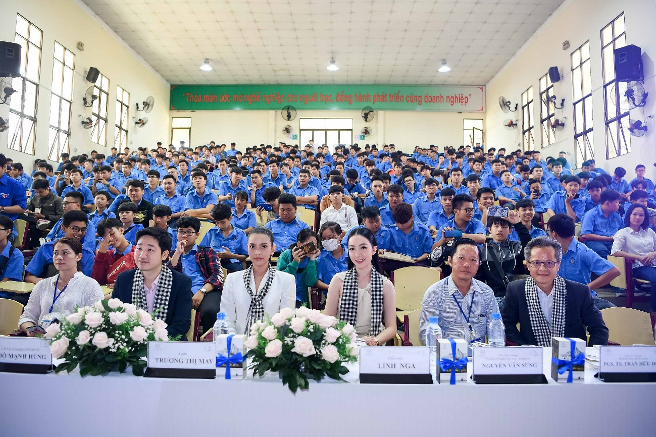 Diễn viên múa Linh Nga: Tri thức là nền tảng cốt lõi hùng mạnh của mỗi quốc gia ảnh 4