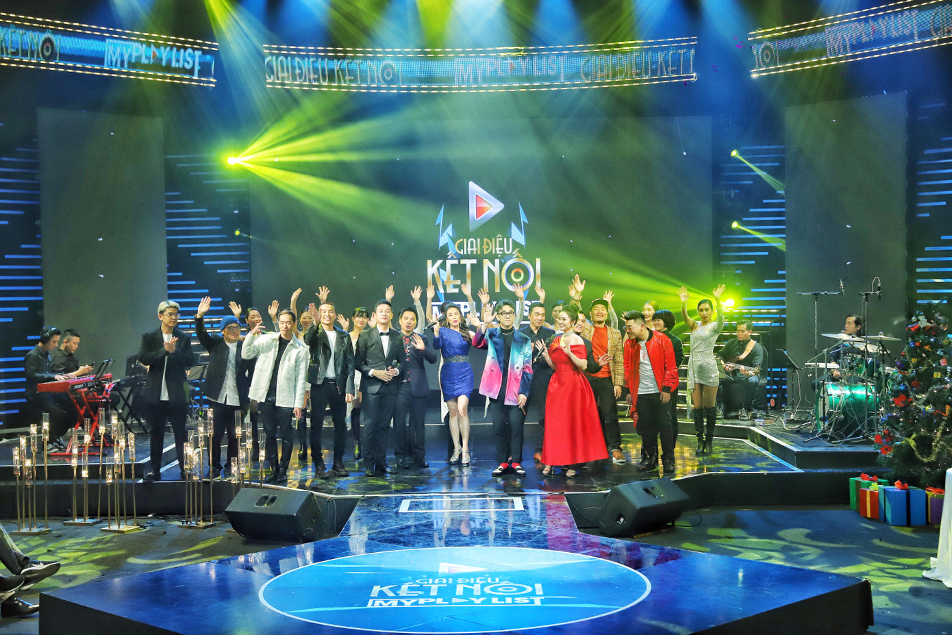 Hồ Quỳnh Hương hát nhạc Xuân tại Gala Giai điệu Kết nối ảnh 5