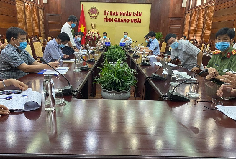 Quảng Ngãi: Tạm dừng coi thi 2 giáo viên, 48 học sinh thi riêng vì liên quan BN 786 ảnh 2