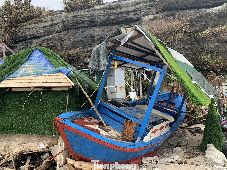 Những 'ngôi nhà cổ tích' ở đảo Lý Sơn hoang tàn sau bão ảnh 17
