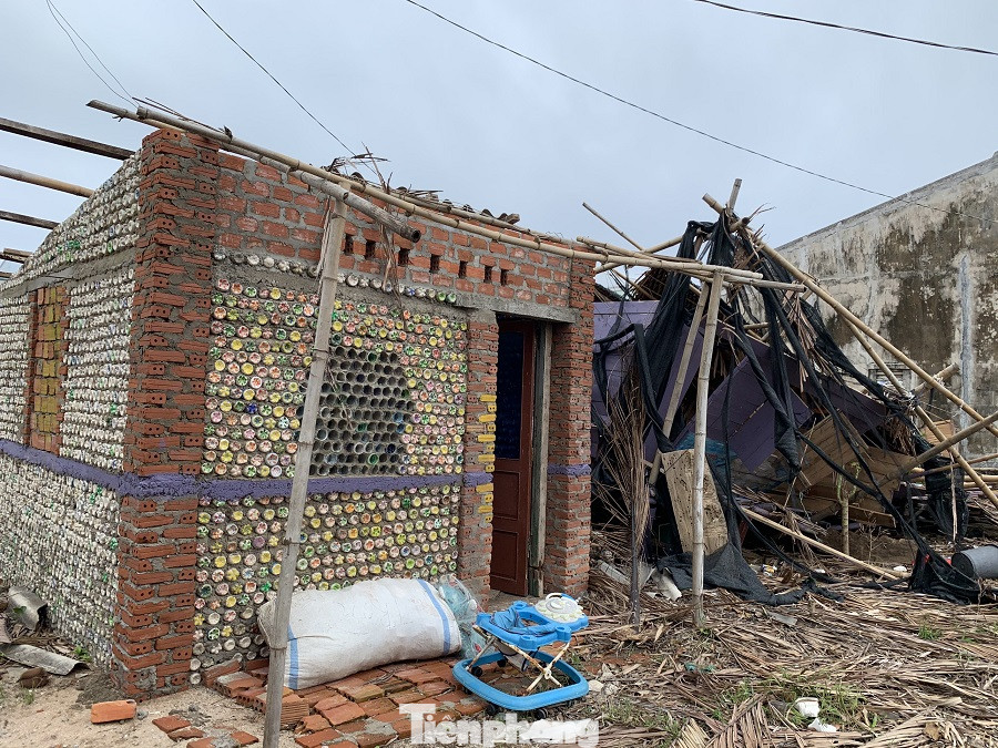 Những 'ngôi nhà cổ tích' ở đảo Lý Sơn hoang tàn sau bão ảnh 6