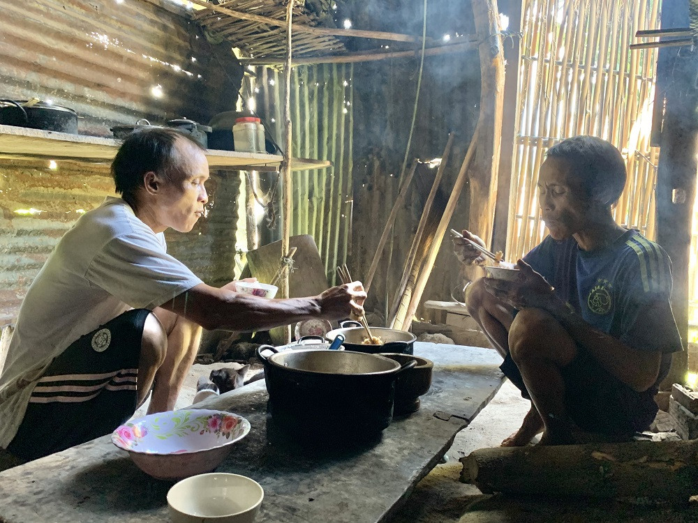 'Người rừng' Hồ Văn Lang sau 7 năm trở về làng ảnh 13