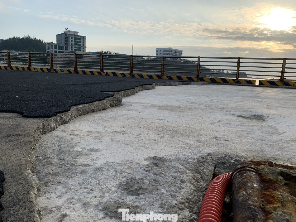 Công trình 250 tỷ chưa nghiệm thu đã 'thương tích đầy mình' vì bão ảnh 7