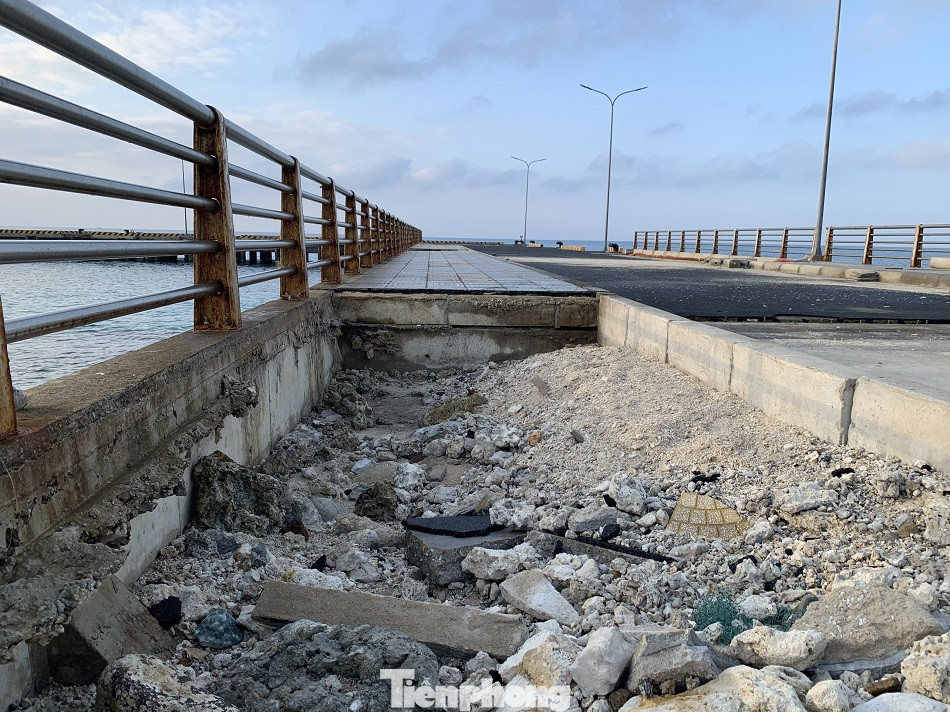 Công trình 250 tỷ chưa nghiệm thu đã 'thương tích đầy mình' vì bão ảnh 4