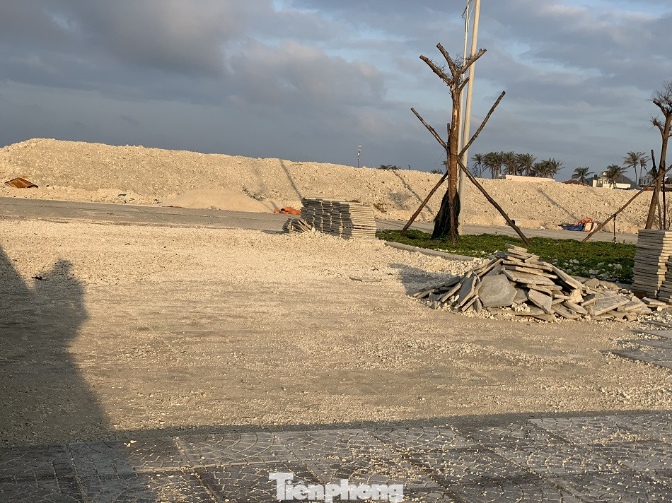 Công trình 250 tỷ chưa nghiệm thu đã 'thương tích đầy mình' vì bão ảnh 12