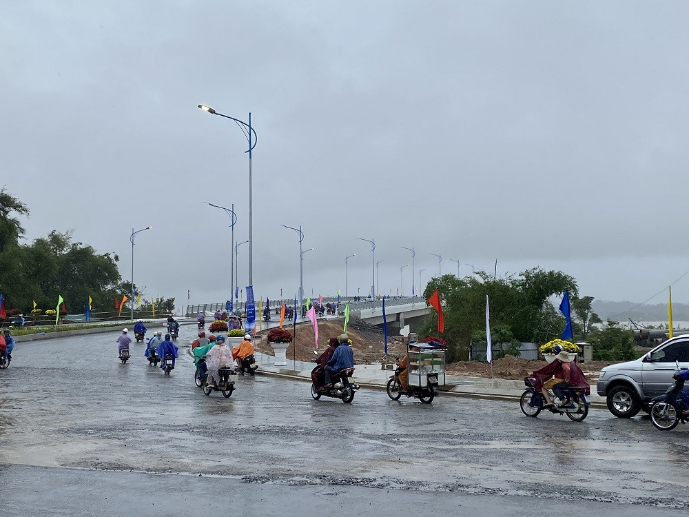 Thông xe kỹ thuật cầu dây văng hiện đại nhất Quảng Ngãi ảnh 2