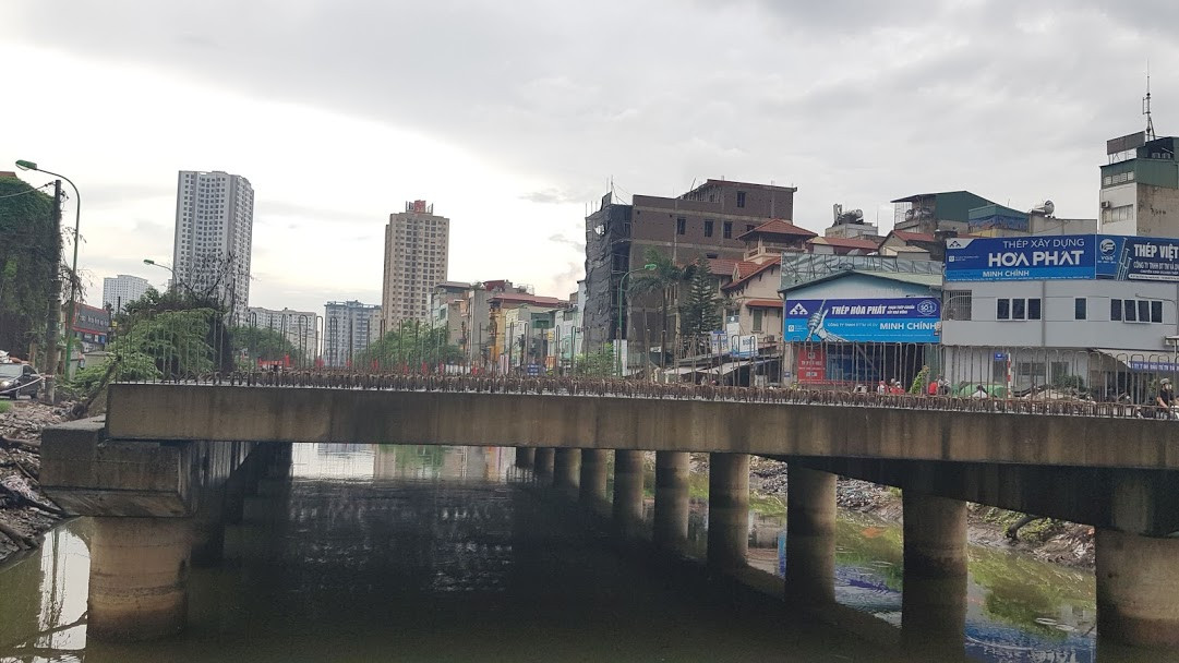 Giữa Thủ đô, đoạn đường nghìn tỷ chi chít 'ổ trâu, ổ gà” vì 18 năm làm chưa xong ảnh 7