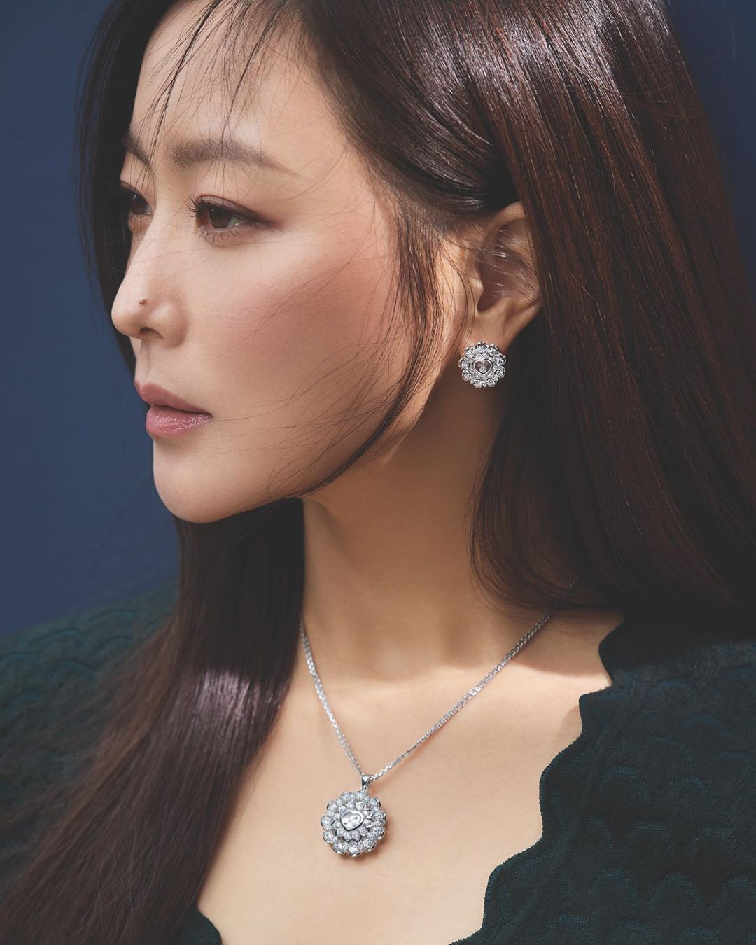 'Đệ nhất mỹ nhân Hàn' Kim Hee Sun ngoài tứ tuần trẻ đẹp khó tin ảnh 7