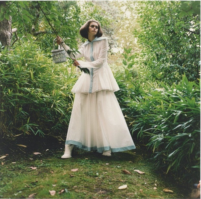 Con gái 19 tuổi của Cindy Crawford eo thon chân dài, xinh như nàng thơ ảnh 17