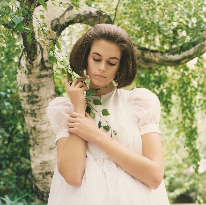 Con gái 19 tuổi của Cindy Crawford eo thon chân dài, xinh như nàng thơ ảnh 14