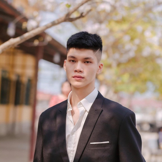 Đôi bạn thân khác giới 'cao kều' nổi bật như người mẫu ảnh 1