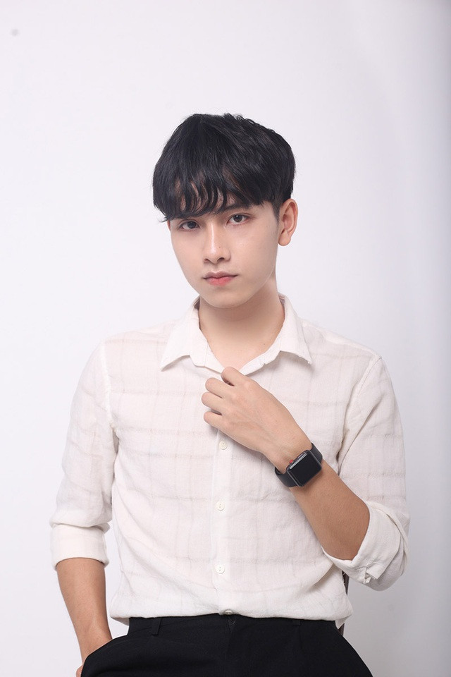 Nam sinh trường Y được mệnh danh là 'hot boy ảnh thẻ' ảnh 3