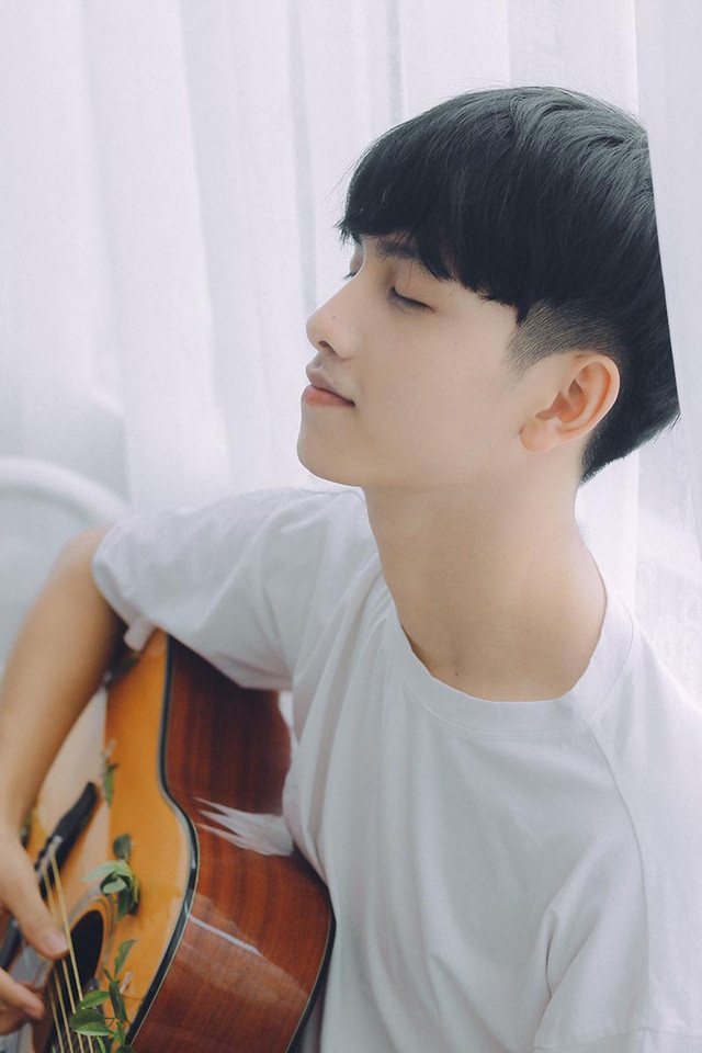 Nam sinh trường Y được mệnh danh là 'hot boy ảnh thẻ' ảnh 5