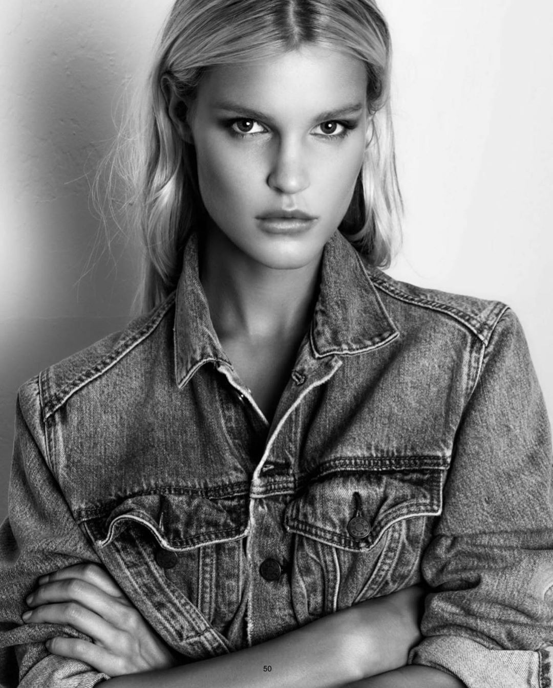 Đường cong đẹp ngất ngây của mỹ nhân tóc vàng Joy Corrigan ảnh 6