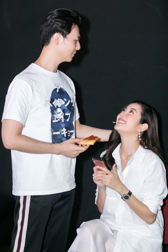 Thuý Vân được ông xã theo sát, chăm sóc ân cần sau tin đồn mang bầu trước lễ cưới ảnh 2