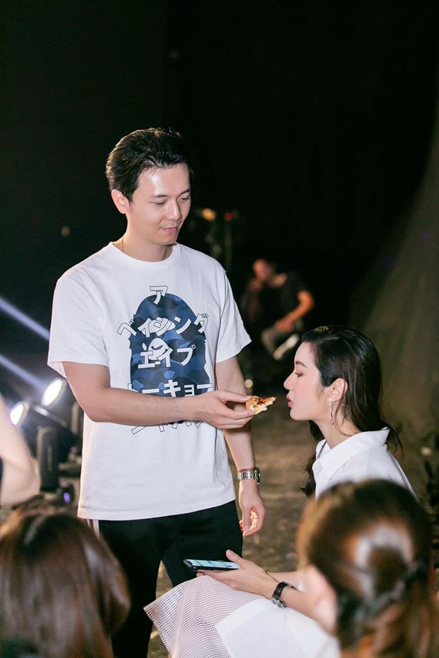 Thuý Vân được ông xã theo sát, chăm sóc ân cần sau tin đồn mang bầu trước lễ cưới ảnh 3