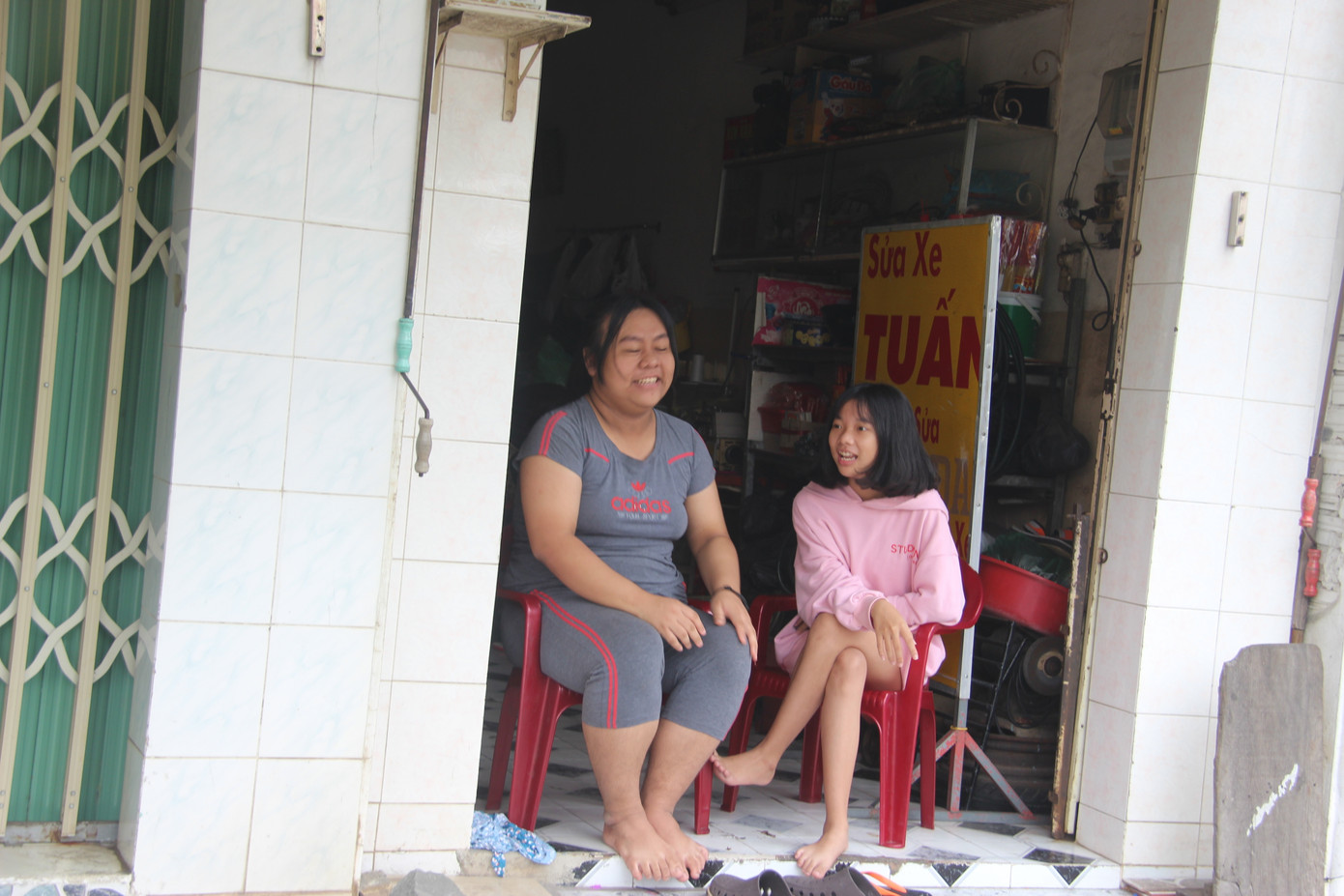 Phong tỏa khu vực bệnh nhân 595 cư trú, khoảng 900 nhân khẩu bị cách ly tại chỗ ảnh 3