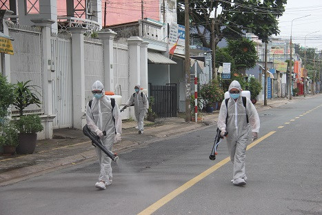 Phong tỏa khu vực bệnh nhân 595 cư trú, khoảng 900 nhân khẩu bị cách ly tại chỗ ảnh 5