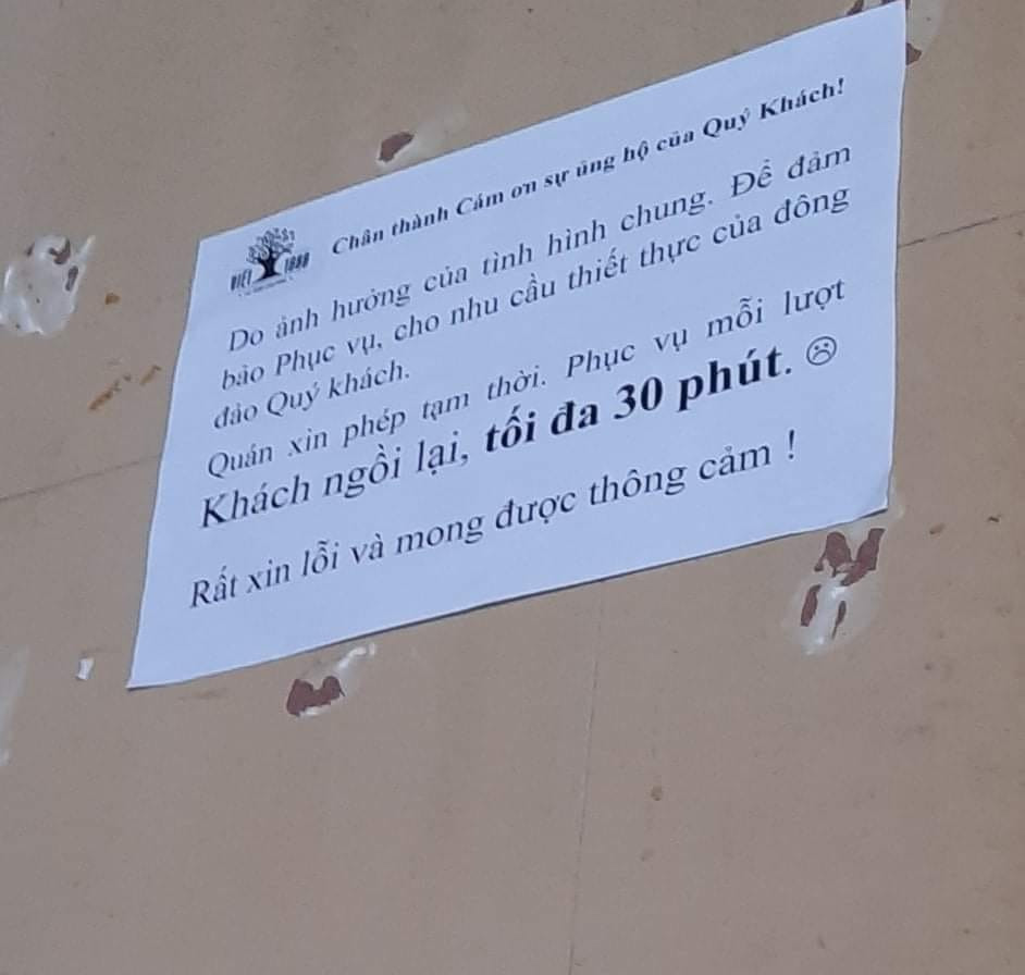 COVID-19 ngày 27/3: Nhà hàng ở Biên Hòa đặt biển 'Cấm vào' ảnh 1