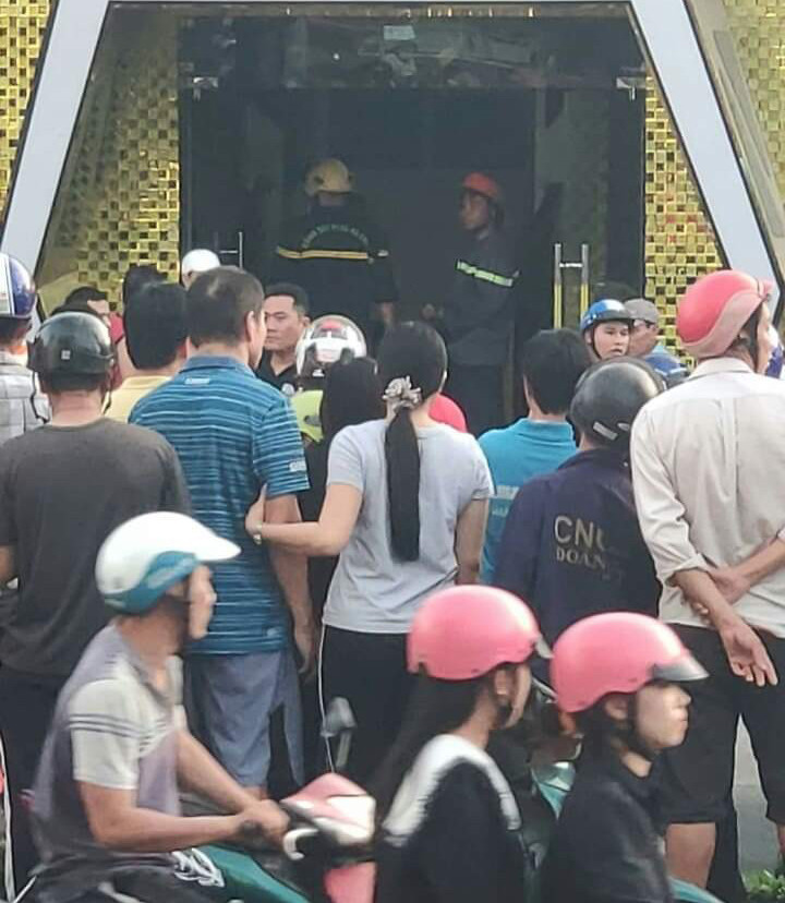 Sập quán bar mới khai trương ở TP Bà Rịa, nhiều người bị thương ảnh 1