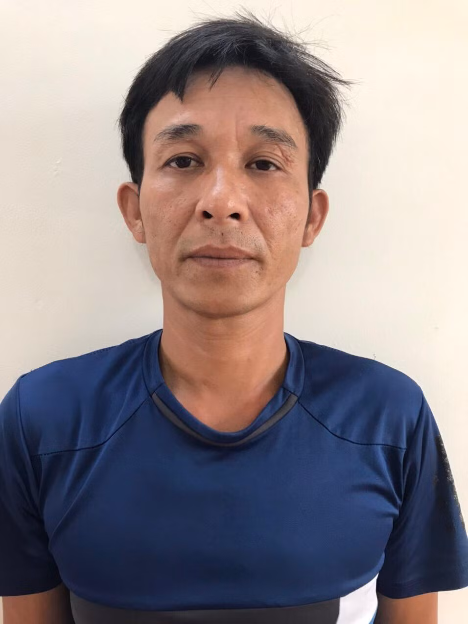  Một đàn em thân tín của trùm bảo kê Tuấn 'cá' ra đầu thú ảnh 1