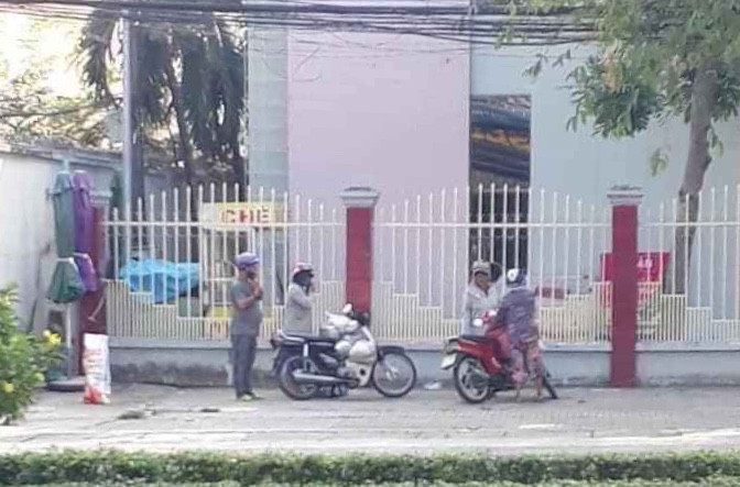  Phẫn nộ với người đi gom quà từ thiện mùa dịch COVID-19 ảnh 4