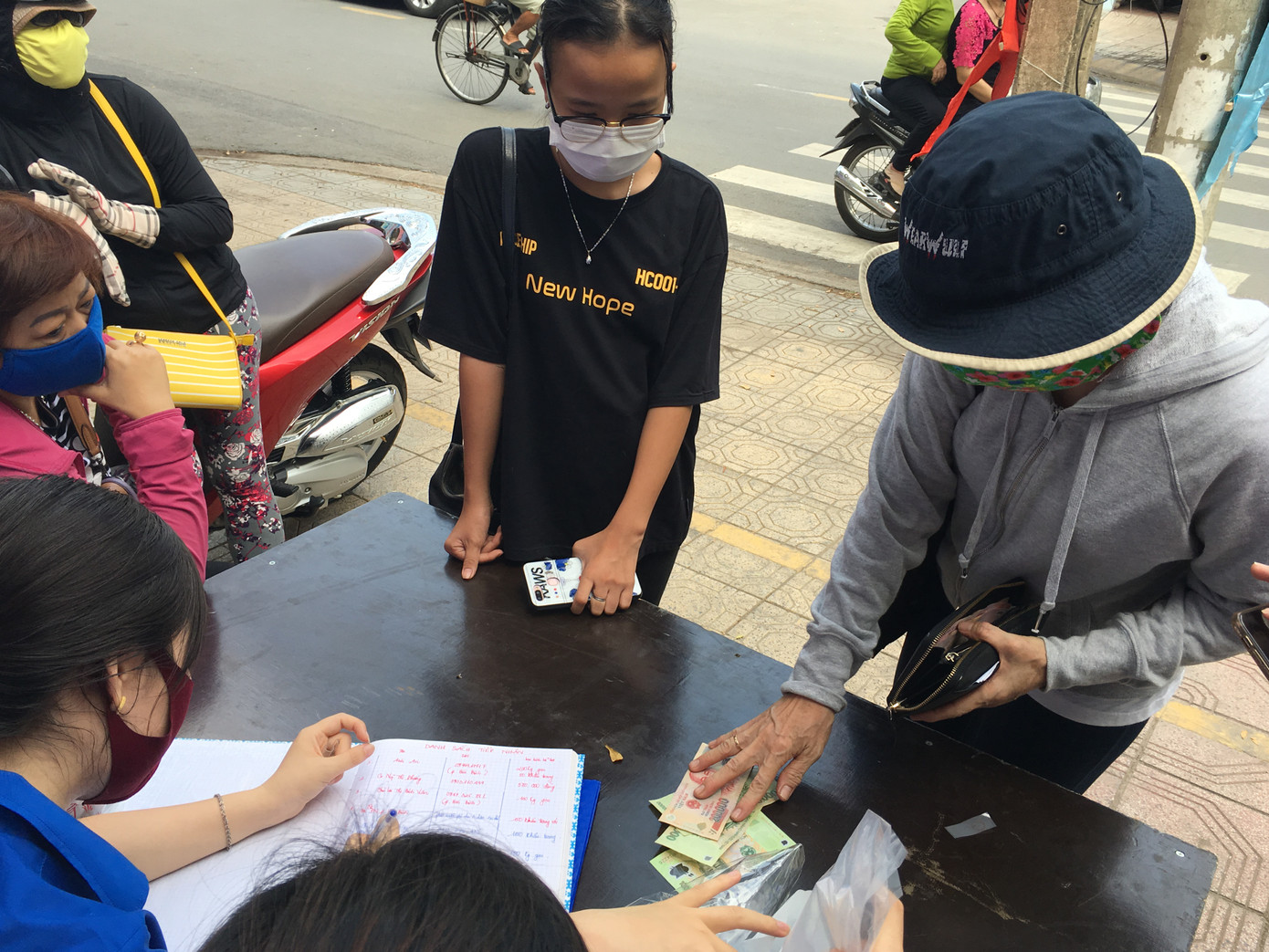 Nhiều điểm 'ATM gạo nghĩa tình' ở Đồng Nai, người khó khăn không lo thiếu gạo ảnh 5