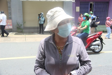 Dỡ bỏ phong tỏa khu dân cư nơi có vợ chồng bác sĩ mắc COVID-19 ảnh 4