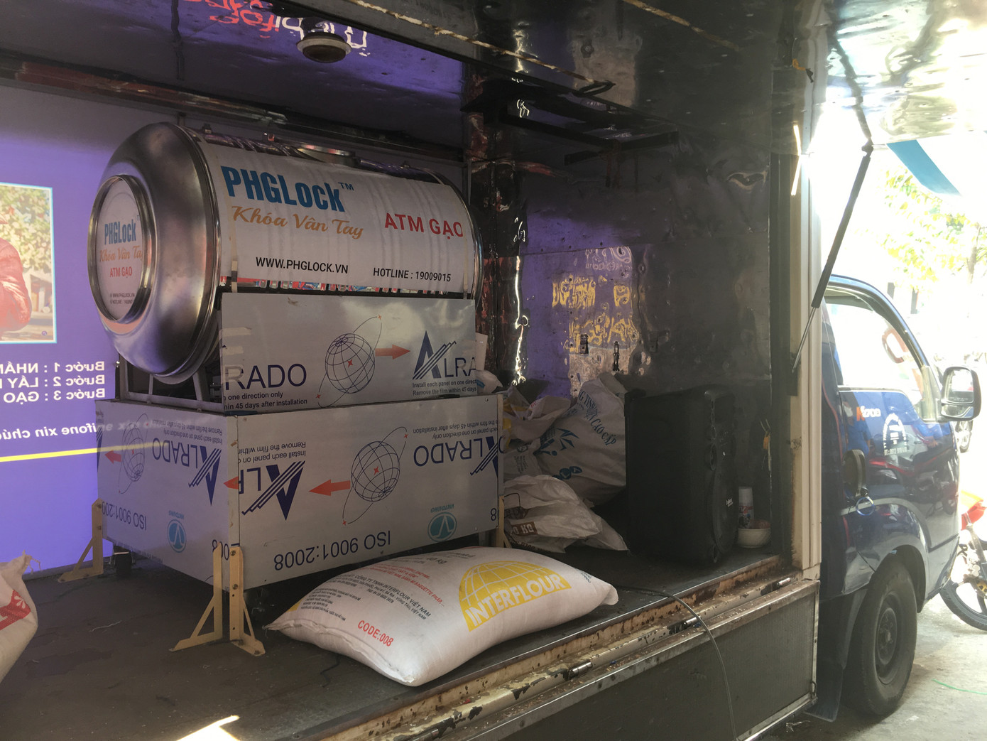 Đoàn Thanh niên Công an Đồng Nai đưa ‘ATM gạo’ lưu động đến với người nghèo ảnh 5