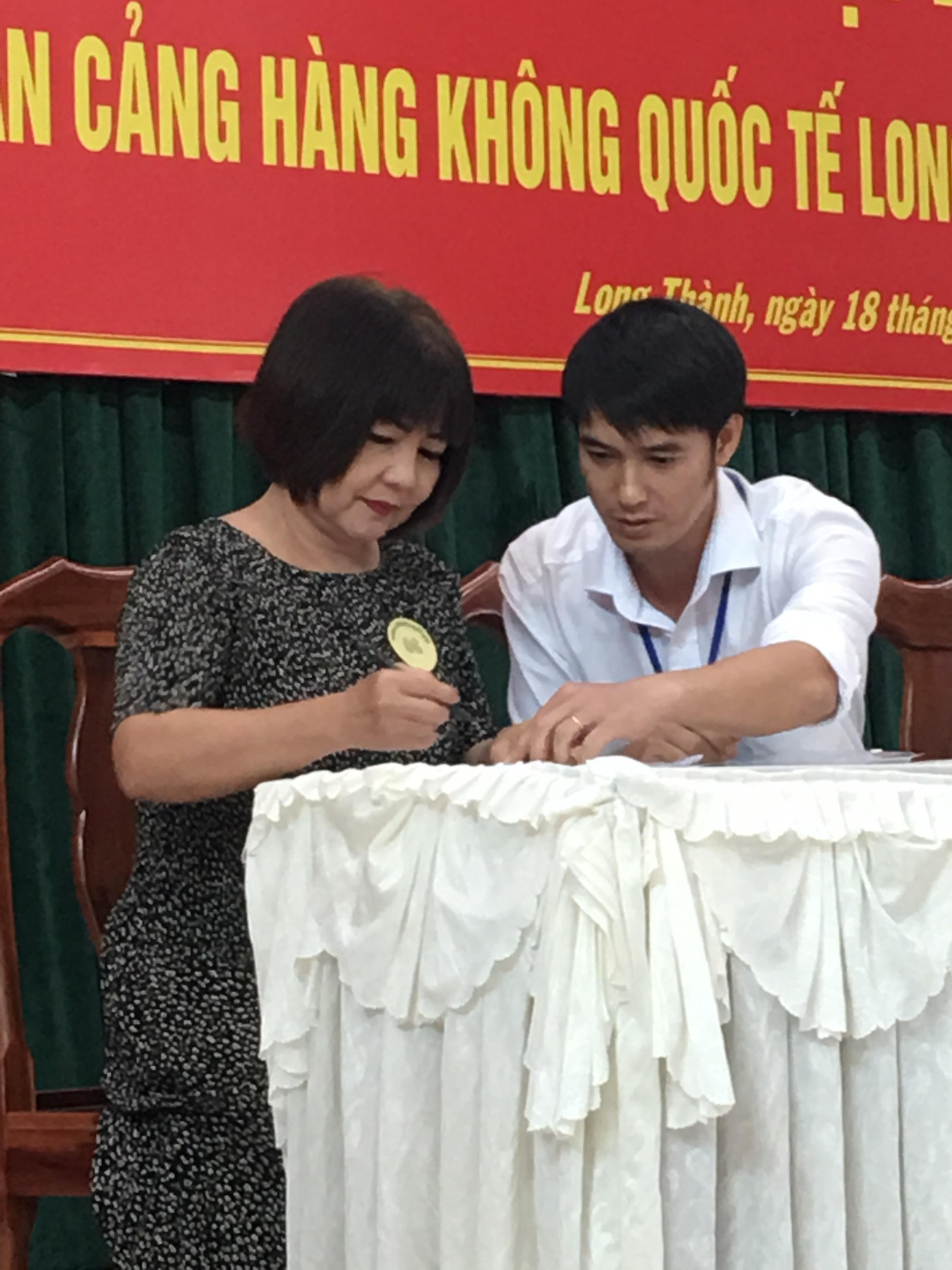 Những hộ dân đầu tiên bàn giao đất cho dự án sân bay Long Thành ảnh 2