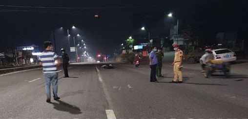 Một Cảnh sát cơ động trọng thương khi ngăn nhóm gần 100 đối tượng đua xe trái phép ảnh 1