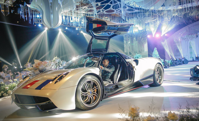 Con gái sinh con đầu lòng, đại gia Minh Nhựa lên chức ông ngoại ở tuổi 37 ảnh 7